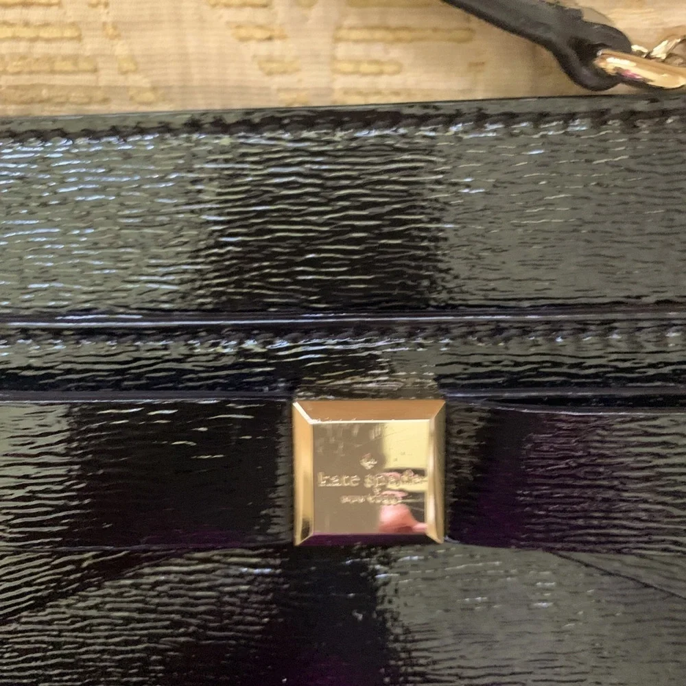 RARE KATE SPADE PATENT LEATHER HANDBAG W CHAIN CROSSBODY OR SHOULDER BLACK